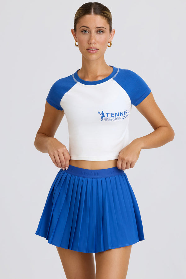 Beyaz Grafik Desenli Kırpılmış Tişört