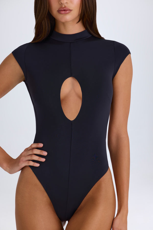 Siyah Kesikli Bodysuit