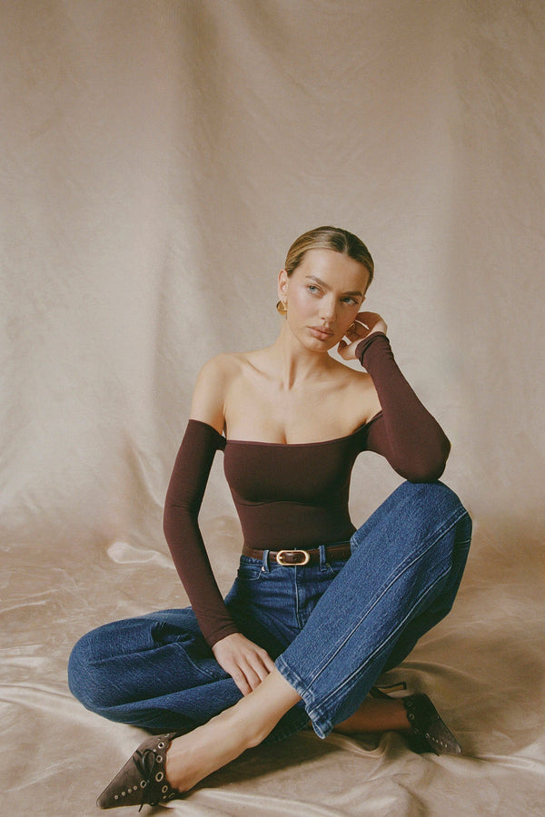 Espresso Dikişsiz Omuzu Açık Uzun Kollu Bodysuit
